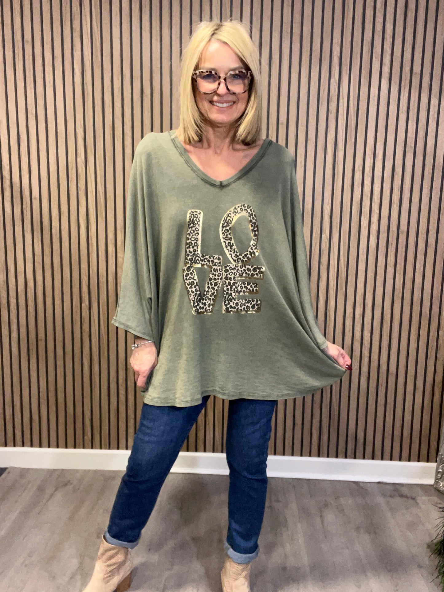 Oversized Love Lightweight Knit In Khaki