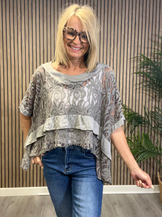 Lucy Lace Top In Taupe