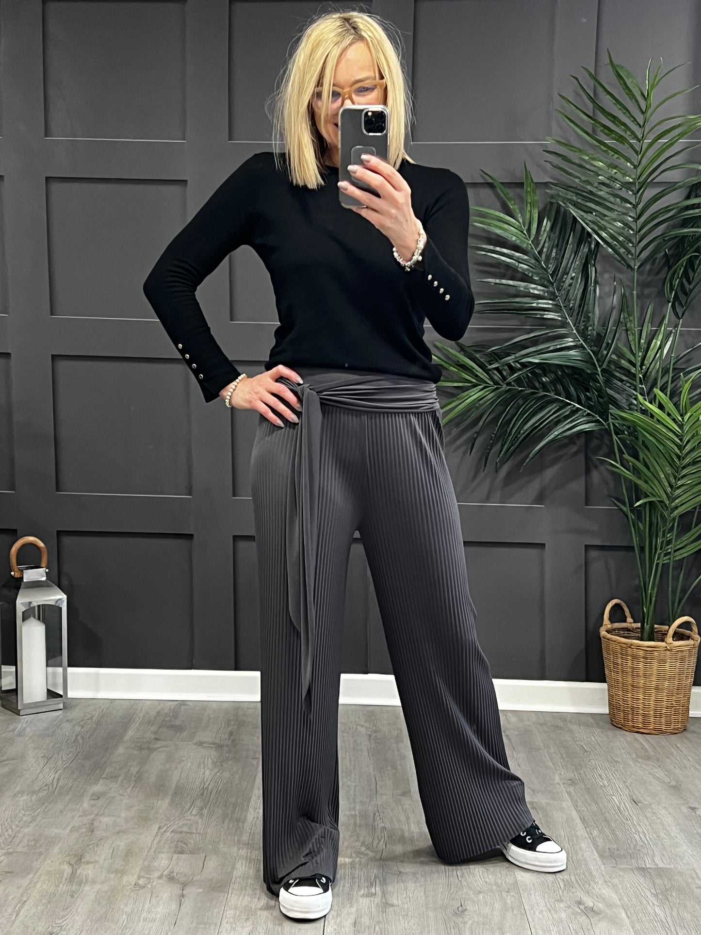 Penny Pleated Trousers In Charcoal Grey