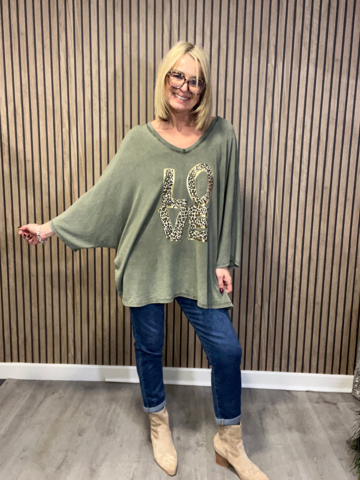 Oversized Love Lightweight Knit In Khaki